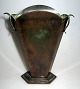 Bronze Vase, 
Dänemark, 1930. 
c H:.. 17 cm. 
gestempelt: HF 
Bronze.