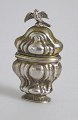 D&auml;nisches 
Rokoko-
Vinaigrette aus 
Silber, Ende 
der 
1700-Jahren. 
Mit Vogel. 
Inskription: KD 
...