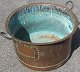 Dänisch 
Wasserkocher 
aus Kupfer, aus 
dem 19. 
Jahrhundert. 
Mit zwei großen 
alten 
Reparaturen. 
...