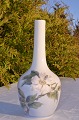 Royal 
Copenhagen 
Porzellan Vase  

Blumendekor, 
nr. 1659-43-6. 
Höhe 19,5 cm. 
Tadelloser 
Zustand, ...