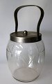 Kekse Eimer aus 
klarem Glas mit 
einer 
Schleiffen, c. 
1900. Mit 
Deckel und 
Griff aus 
Metall. ...