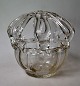 Brautkrone, 
Klarglas, 20. 
Jahrhundert 
Dänemark. H: 12 
cm. 
Durchmesser: 3 
cm.
 