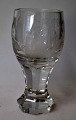 8 schneidiges 
antikes 
Freimaurer 
Glas, Kristall. 
19. Jahrhundert 
mit 
Einschnitten in 
Form von ...