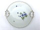 Bing & 
Grondahl, 
Antonius / 
blaue Anemone, 
Kuchenform mit 
Griff Nr. 101, 
26,5 cm 
Durchmesser, 1. 
...