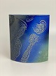 Vase vom 
Keramiker Tue 
Poulsen aus dem 
Jahr 2012, 
signiert "Tue 
2012". Motive 
aus abstrakten 
...