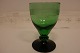 Glas, 
Weisswein, 
"Hørsholm" aus 
Holmegaard
Grünes Glas 
mit Schwarz
Die Gläser 
sind 
handgemacht ...