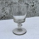 Älteres 
Weinglas ca. 
aus dem Jahr 
1900, 13 cm 
hoch, 8 cm im 
Durchmesser * 
Schöner Zustand 
*