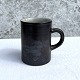 Bornholmer 
Keramik, 
Hjorth, 
Neugestaltung 
der Tasse, 8,7 
cm hoch, 6,7 cm 
im Durchmesser, 
Design ...