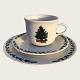 Weihnachtliches 
Retro-
Porzellan, 
Trio-Set mit 
Weihnachtsbaummotiv, 
Tasse 8,5 cm 
Durchmesser, 
6,5 ...