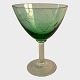 Weinrebe, 
Weißweinglas 
mit grünem 
Becken, 7,5 cm 
Durchmesser, 11 
cm hoch 
*Einwandfreier 
Zustand*