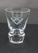 Dänische 
Logenglas 
Freimaurer 
Glas, 
Schnapsglas mit 
Symbolen 
verziert.
Zirkel + 
Winkel und ...
