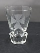 Dänische 
Logenglas 
Freimaurer 
Glas, 
Schnapsglas mit 
Symbolen 
verziert, auf 
kantigem Fuss.
Das ...