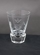 Dänische 
Logenglas oder 
Freimaurer 
Glas, 
Schnapsglas mit 
Symbolen 
verziert, auf 
kantigem ...
