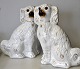 Ein Paar 
seltener 
Staffordshire-
Hunde aus 
Steingut mit 
Glasaugen, 19. 
Jh. Weiß mit 
Bemalung und 
...