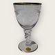 Lyngby Glas, 
Möwenkristallglas 
mit Schliffen 
und Goldrand, 
Rotwein, 13 cm 
hoch, 7 cm 
Durchmesser ...