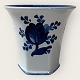 Royal 
Copenhagen, 
Aluminia, Vase 
#11/ 929, 11cm 
Durchmesser, 
10,5cm Höhe, 
Design 
Christian ...