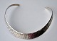 Alton-Design-
Halskette aus 
Sterlingsilber. 
20. 
Jahrhundert. 
Design von KE 
Palmberg. 
Punziert mit 
...