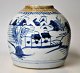 Chinesischer 
Bojan aus 
blau/weißem 
Porzellan. 
China des 19. 
Jahrhunderts. 
Glasiert. Mit 
...