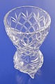 Kristallvase 
mit Schliff, 
Höhe 21 cm. 
Durchmesser 12 
cm. Gewicht 
1155 Gramm. 
Tadelloser 
Zustand.