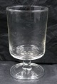 Beatrice Gläser 
aus dänischer 
Glashütte..
Rotweinglas in 
gutem Zustand
H 13,5cm - Ö 
...