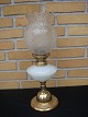 paraffin Lamp
Opalglass
whit Braslet
Fyens gass