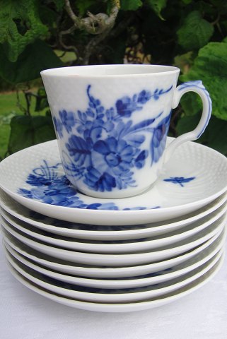 Royal Copenhagen Blaue Blume geschweift Espresso Tassen 1546