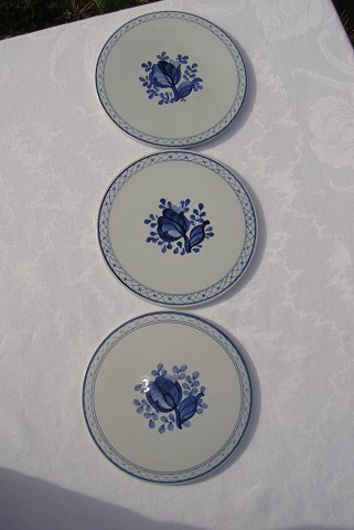 Aluminia faience Blue Tranquebar tray 1403 with traces of wear