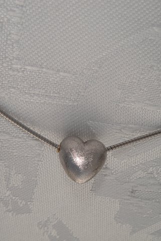 Ole Lynggaard  Heart, Sold
