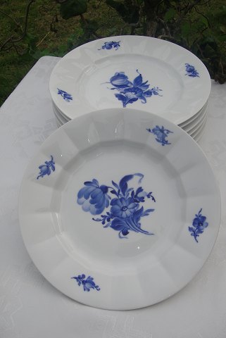 Royal Copenhagen Blaue Blume eckig Teller 8549, Ausverkauft