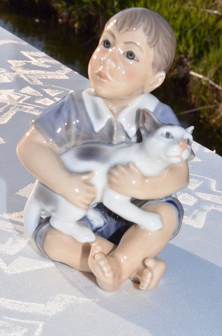 Dahl Jensen Figurine  1291 Boy with cat