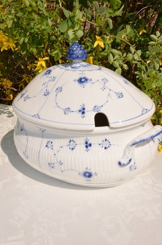 Bing & Grondahl Blue fluted Old tureen