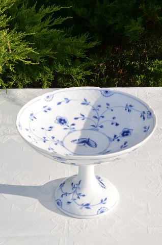 Bing & Grondahl  Butterfly Cake dish