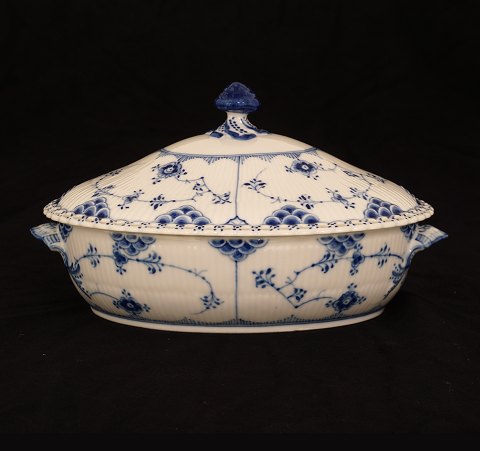 Royal Copenhagen blue fluted full lace tureen. 
#1129. L: 28cm