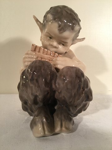 Royal Copenhagen
Faun with pan flute
# 1736
*900kr