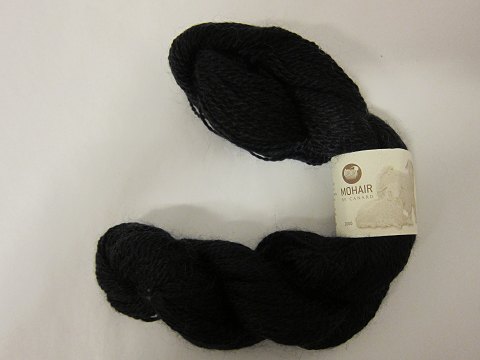 Kidmohair - 2-zweidrähtig
Kidmohair/Kidmohär ist ein Naturprodukt von der höchsten Qualität von den 
Angoraziegen aus Süd Afrika
Diese Farbe ist: Schwarz, Farbenr. 2036
Knäuel mit 50 Gramm