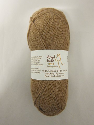 Baby Alpaca Angel Touch
100% BABY ALPACA
Baby Alpaca Angel Touch ist ein Naturprodukt und ist NICHT eingefärbt, und da 
die Fibern sind NICHT mit Öl beigemischt
Diese Farbe ist: Brown Medium, Farbenr. LFY
Knäuel mit 50 Gramm