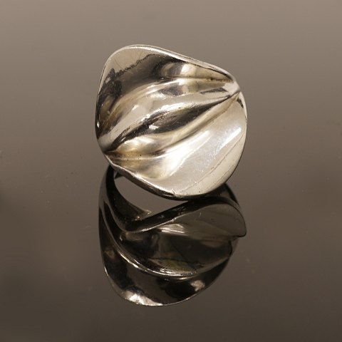 Hans Hansen. Denmark: Ring, sterlingsilver. 
Ringsize: 65