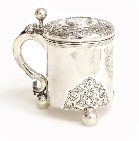 Børge Mikkelsen, 1738-68, Aalborg: Deckelhumpen 
aus Silber. H: 16,8cm. G: 691gr