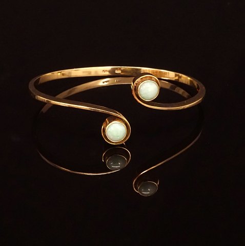 Knud Hejl: Armring in 14kt Gold. Masse innen: 
6,2x5,2cm. G: 17,4gr