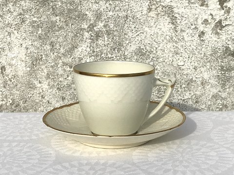 Bing & Grondahl
Åkjær Cream
coffee sets
# 102
*50kr