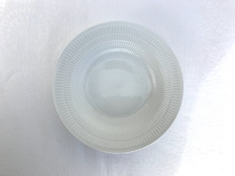 Royal Copenhagen
White fluted
Deep plate
* 150 kr