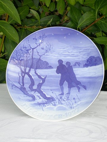 Bing & Grondahl Christmas plate 1927
