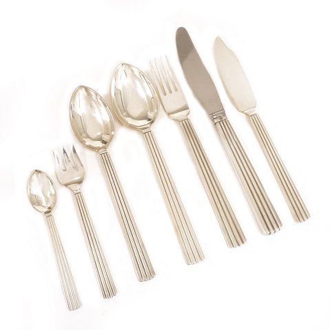 A Georg Jensen Bernadotte silver cutlery. 105 
pieces