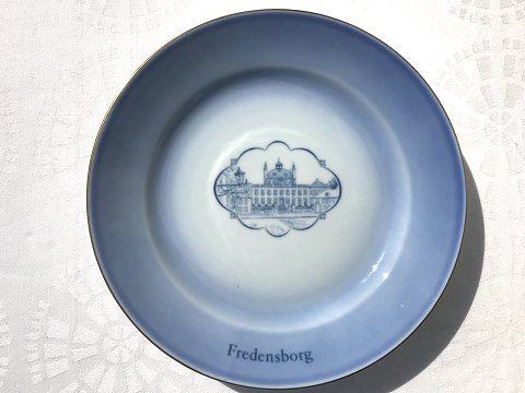 Bing&Grøndahl
Slotsstellet
Kagetallerken
Fredensborg
*40Kr