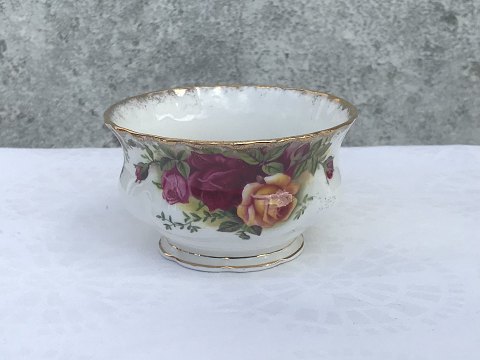 Royal Albert
Old country roses
Zuckerschüssel
* 100 DKK