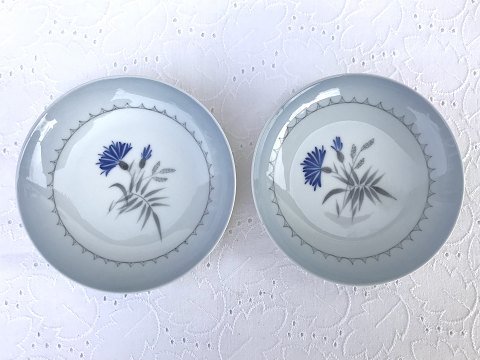 Bing & Grondahl
Cornflower
Small deep plate
#23
*75DKK