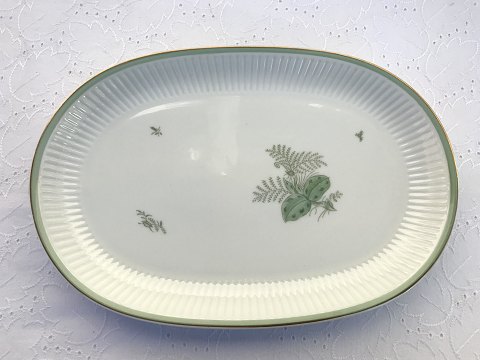 Royal Copenhagen
Green melody
Serving dish
# 1513/14081
* 250 DKK