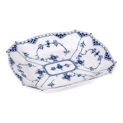 Royal Copenhagen blue fluted full lace bread 
basket. 1. grade. #420. H: 4cm. L: 26cm. W: 22cm