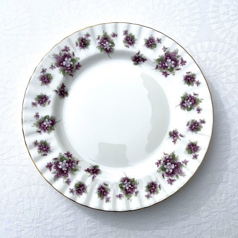 Royal Albert: Sweet Violets