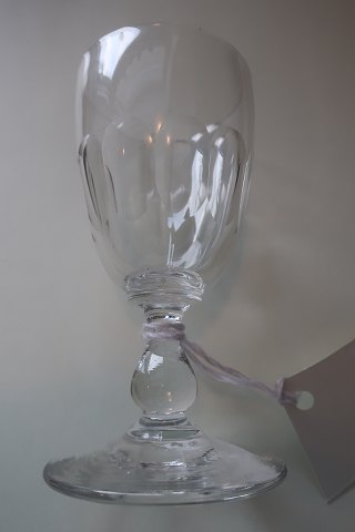 Antik Berlinoir-glas mit Olivemuster
Um 1886-1910